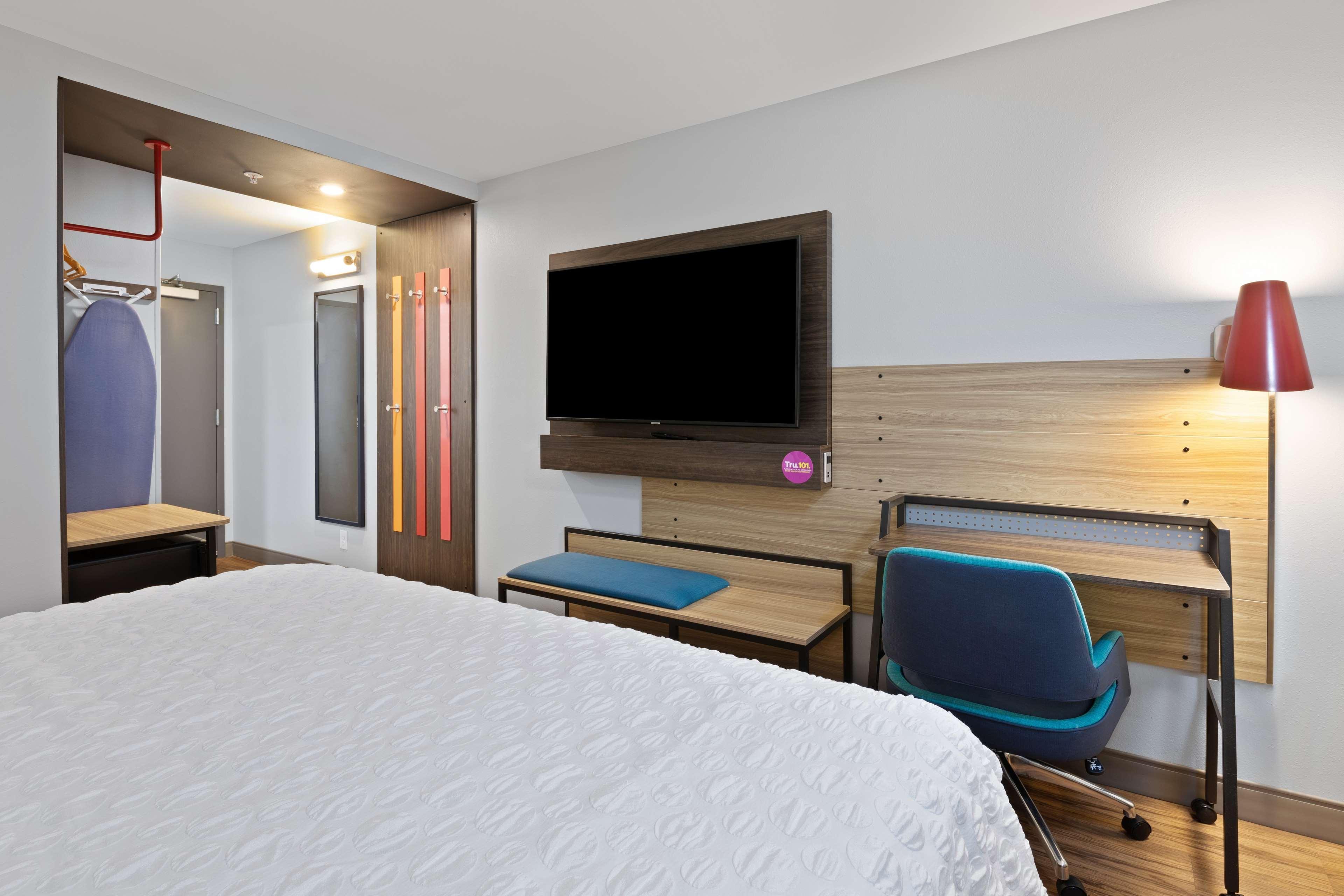 Tru By Hilton Sharonville, Oh Экстерьер фото